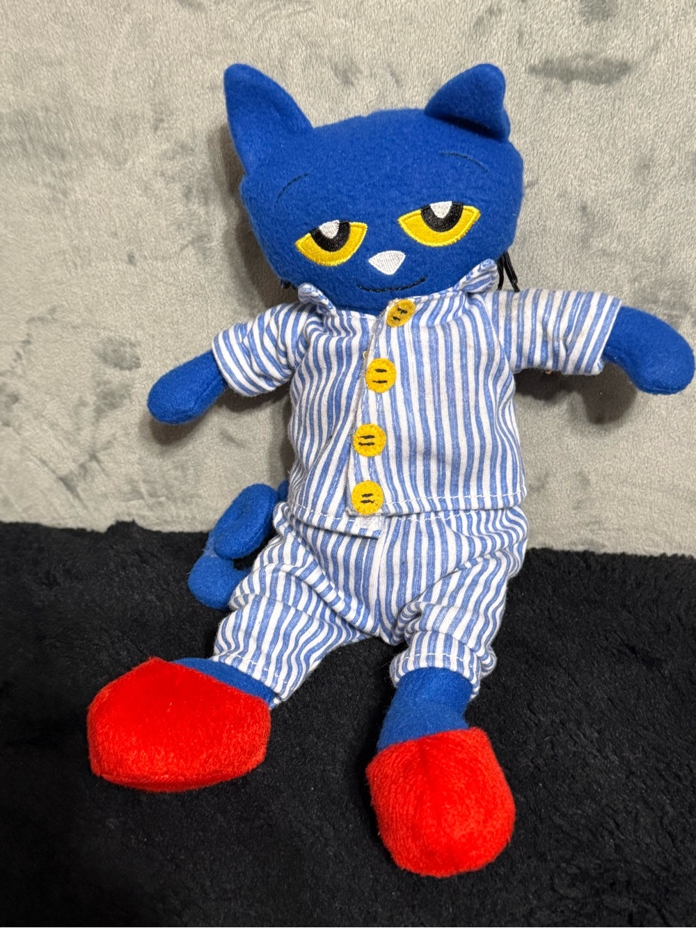 Pete the Cat Bedtime Blues 14.5” Plush Doll MerryMakers Pajamas